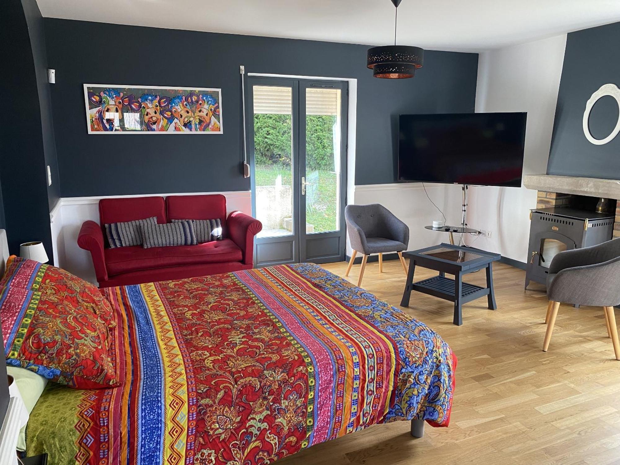 Maison Piscine Et Jacuzzi Saint-Germain-des-Fosses 外观 照片